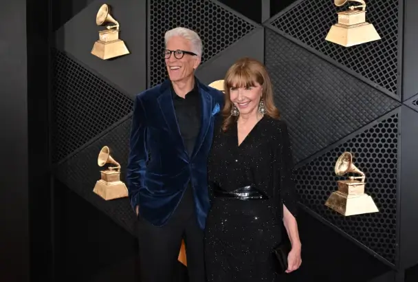Ted Danson Shines in ‘A Man on the Inside’ Season 2: Love, Life, and Lessons on Aging